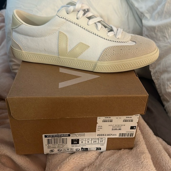 Veja volley canvas - Picture 1 of 3